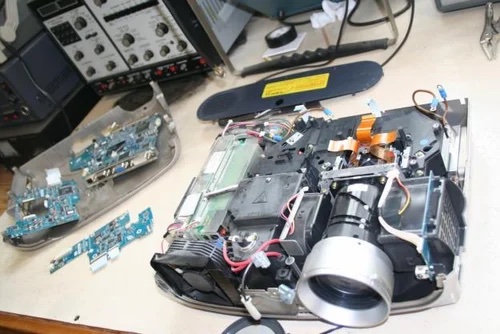 Servis projektorů